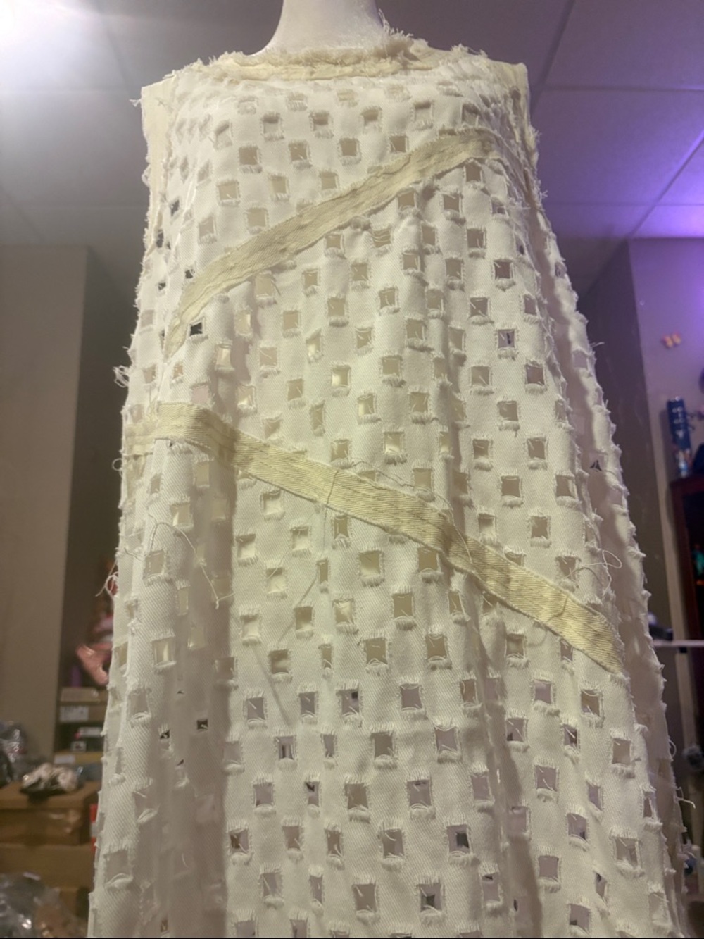 POL Light Cream Sleeveless Textured Cutout Dress Sz M NWOT - Picture 8 of 8